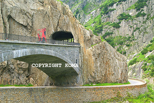 悪魔の橋（トイフェルスブリュケ＝Teufelsbrücke）の写真