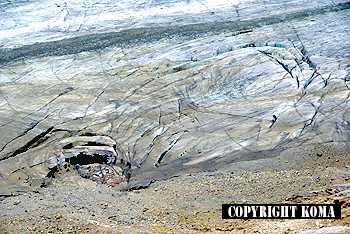 パステルッェ氷河の写真
